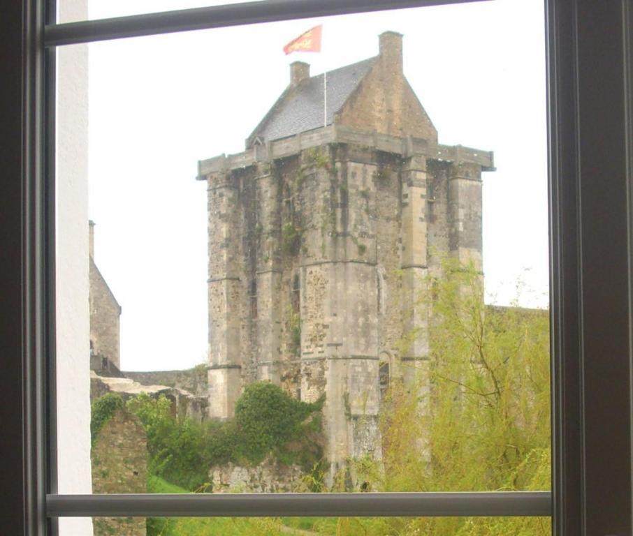 Auberge du Vieux Chateau Saint-Sauveur-le-Vicomte Extérieur photo